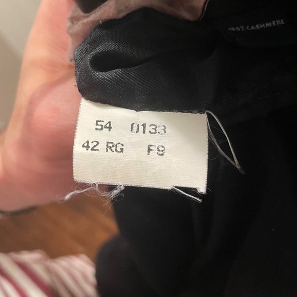 SOLD-100% Cashmere coat by Brooks Brothers - Picture 7 of 7